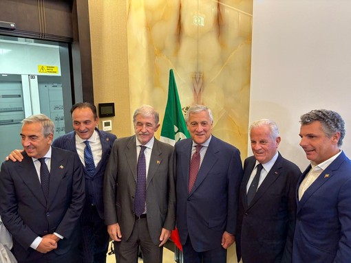 Antonio Tajani a Genova per Marco Bucci lancia la stoccata a Toti: “Non l'abbiamo lasciato solo perché non eravamo in giunta, ora è una stagione diversa”