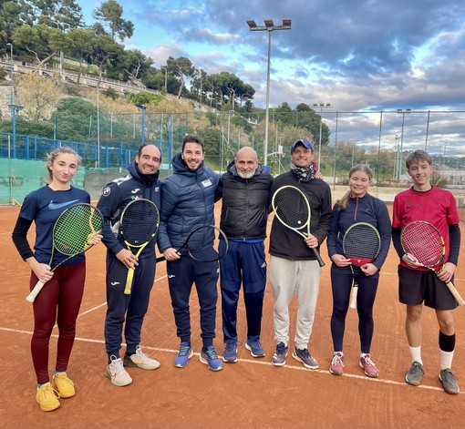 Tennis, il CT Imperia accoglie Andrea Della Giovanna: la visita del campione al circolo tennistico