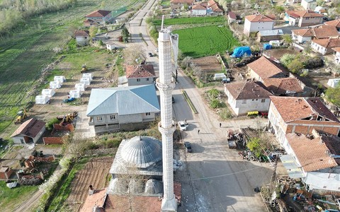 Comunità turca di Imperia in ansia per il terremoto che ha colpito la città di Sulusaray (foto e video)
