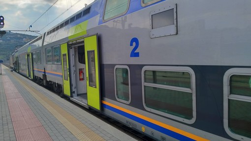 Regione, treni gratis per gli studenti under 19 e sconti del 50% per gli under 26