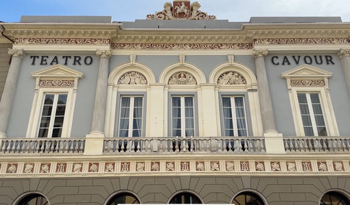 Teatro Cavour, stagione assegnata al Teatro Pubblico Ligure e il Comune corregge la determina