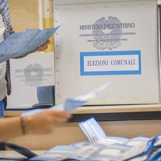 Alle 15 seggi aperti: la guida al voto per Europee e Comunali