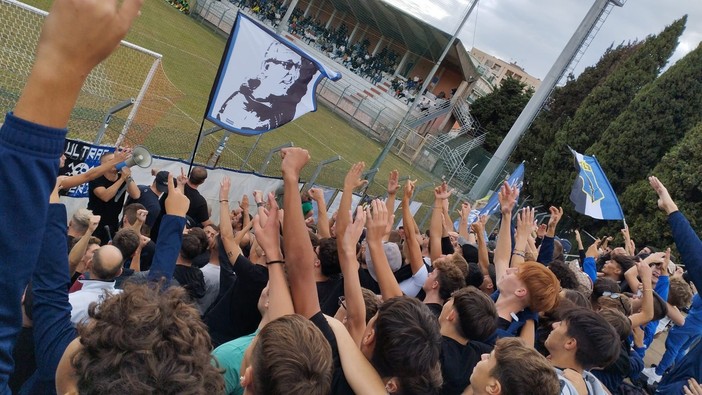 'Una notte lunga 40 anni', a Imperia la presentazione del libro in memoria del tifoso Stefano Furlan