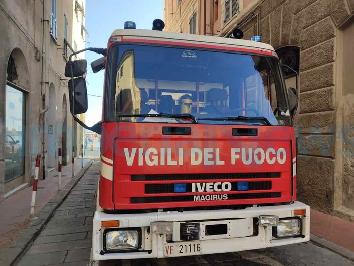 Ferragosto al lavoro per i vigili del fuoco, una task force è pronta ad intervenire in caso di emergenze