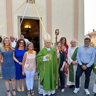 Visita pastorale del Vescovo Guglielmo Borghetti presso la Chiesa di Cartari, frazione del comune di Cesio