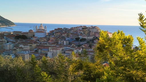 Appunti di storia. Da un anno all'altro, ovvero Imperia e il rischio della sindrome di Elpenore