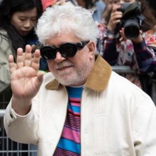 Venezia 81, oggi sfida a due tra il film italiano ‘Vermiglio’ e il nuovo di Almodóvar